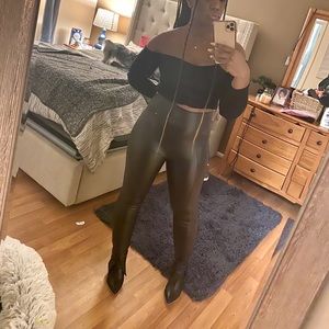 Faux leather pants- tight fit M-L